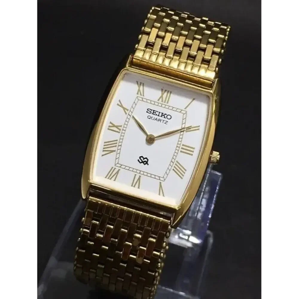 Vintage Style Seiko Quartz Mens Gold Watch & White accents W/ Metal Strap